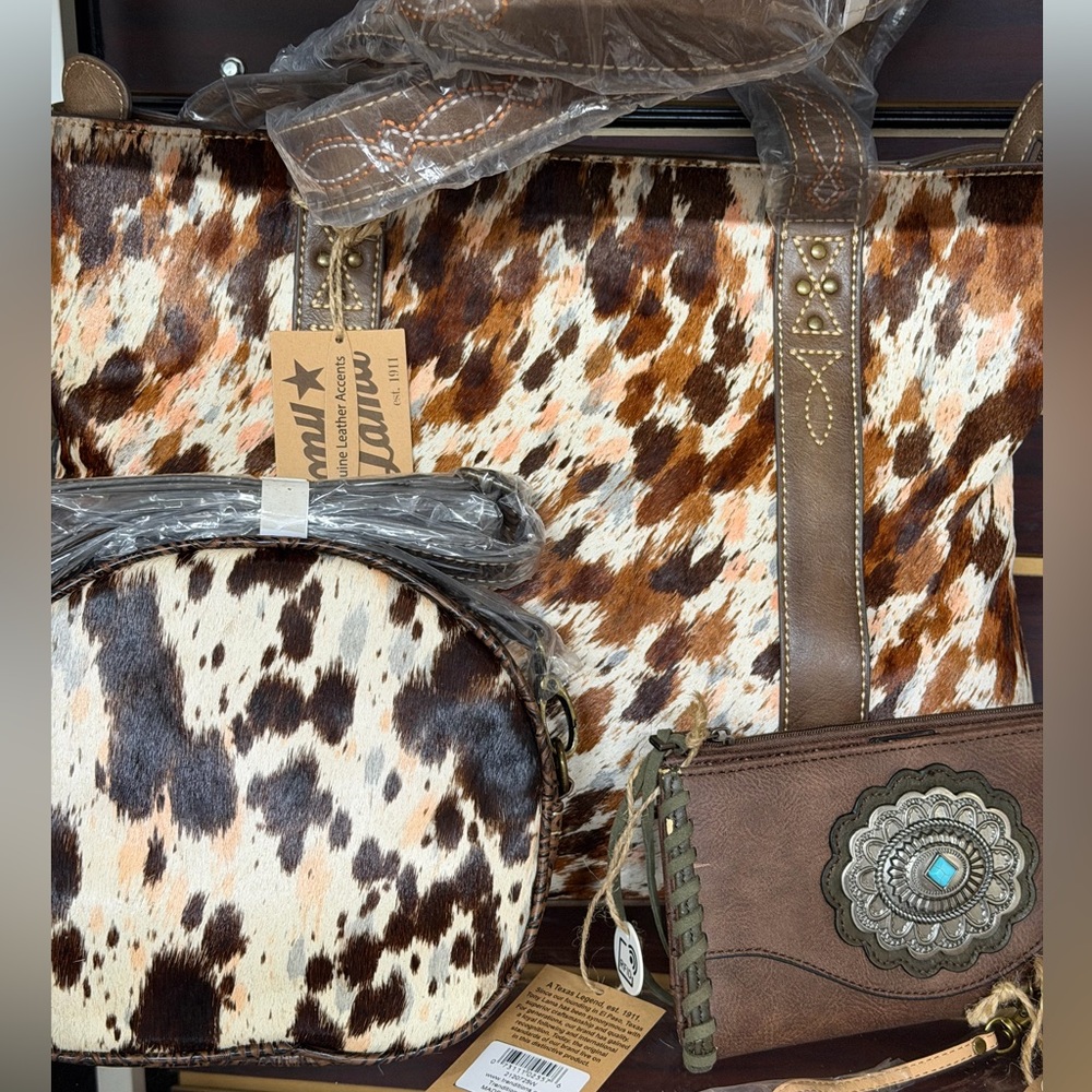 Carchfly Studio Cowhide Bag - Picture 9 of 10